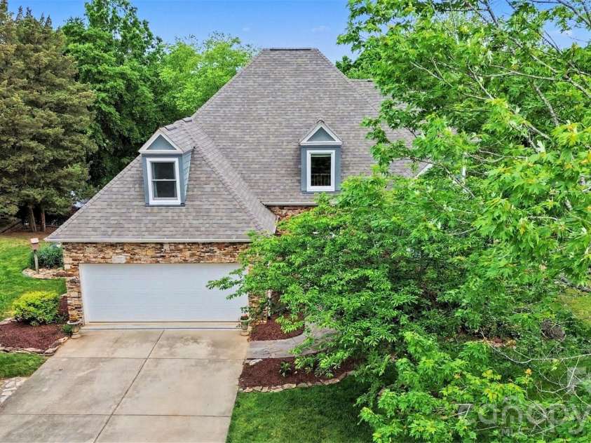 517 Cranborne Chase None, Fort Mill, SC 29708.  MLS# CAR4371084, YatesRealty ID 23070. 