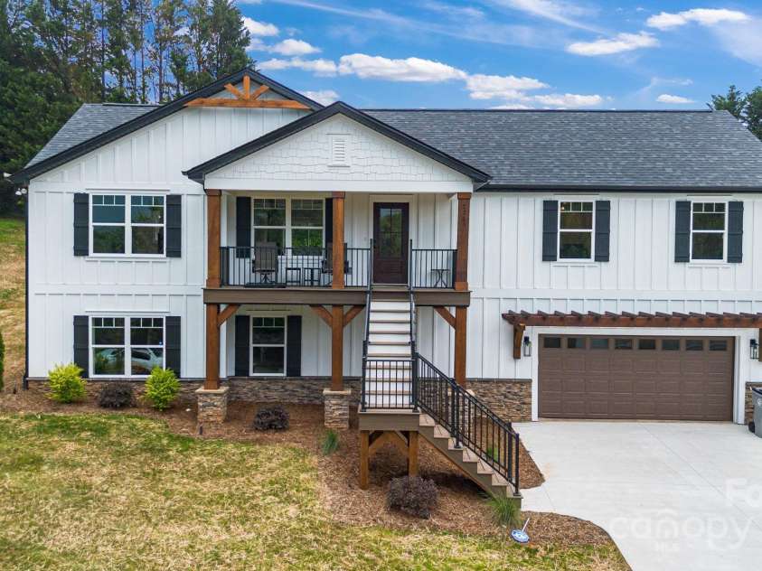 2205 Olde West Road, Hudson, NC 28638.  MLS# CAR4273912, YatesRealty ID 23073. 
