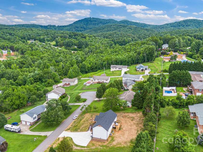 2205 Olde West Road, Hudson, NC 28638.  MLS# CAR4273912, YatesRealty ID 23073. 