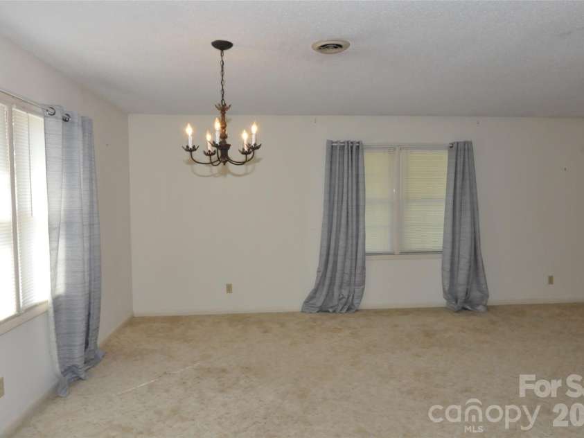 558 Sunrise Boulevard, Chester, SC 29706.  MLS# CAR4377345, YatesRealty ID 23075. 
