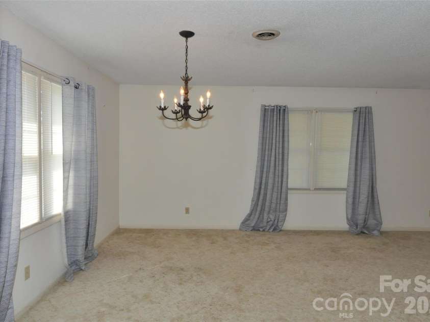 558 Sunrise Boulevard, Chester, SC 29706.  MLS# CAR4377345, YatesRealty ID 23075. 