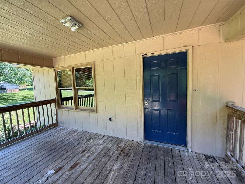 5881 Robinhood Road, Fort Lawn, SC 29714.  MLS# CAR4271232, YatesRealty ID 23075. 