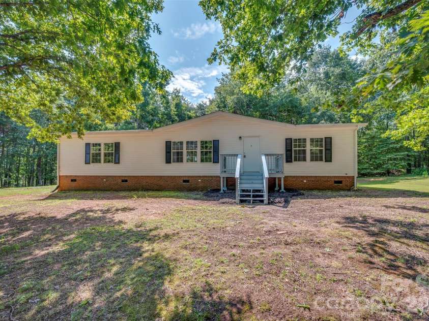188 Hames Ridge Road, Mooresboro, NC 28114.  MLS# CAR4412518, YatesRealty ID 23077. 