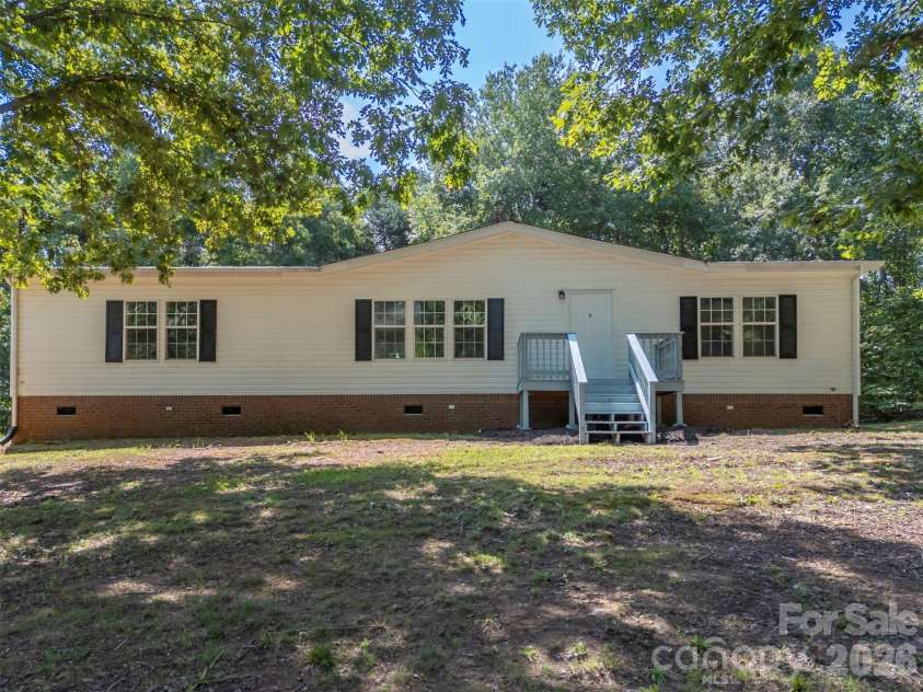 188 Hames Ridge Road, Mooresboro, NC 28114.  MLS# CAR4412518, YatesRealty ID 23077. 