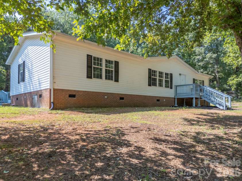 188 Hames Ridge Road, Mooresboro, NC 28114.  MLS# CAR4412518, YatesRealty ID 23077. 