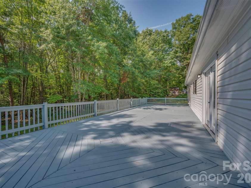 188 Hames Ridge Road, Mooresboro, NC 28114.  MLS# CAR4412518, YatesRealty ID 23077. 