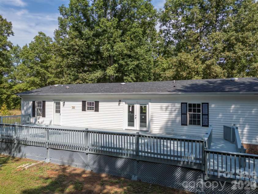188 Hames Ridge Road, Mooresboro, NC 28114.  MLS# CAR4412518, YatesRealty ID 23077. 