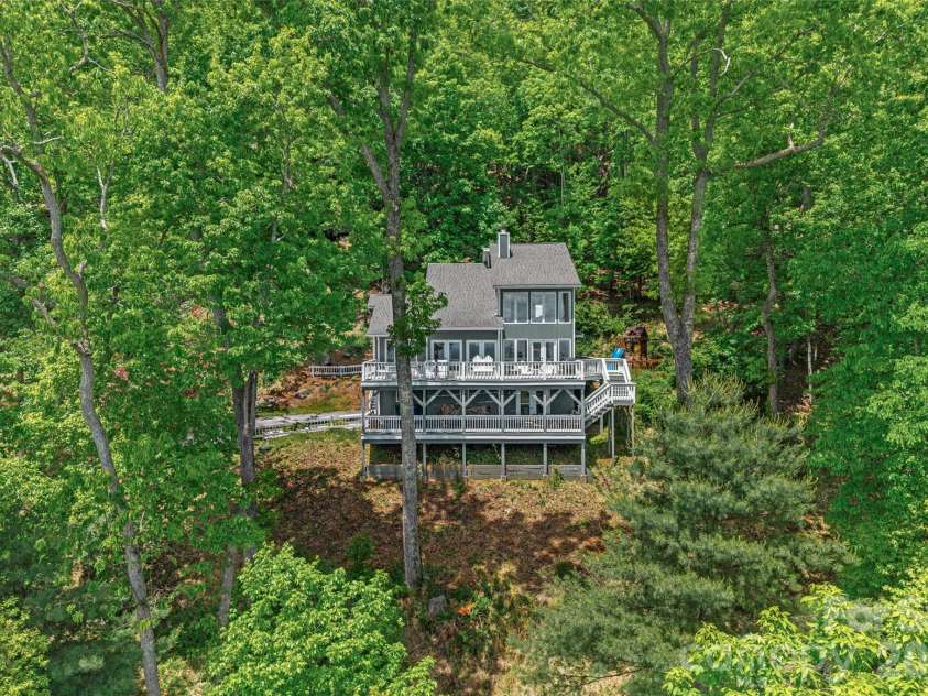 58 Poplar Drive, Mills River, NC 28759.  MLS# CAR4380371, YatesRealty ID 23078. 