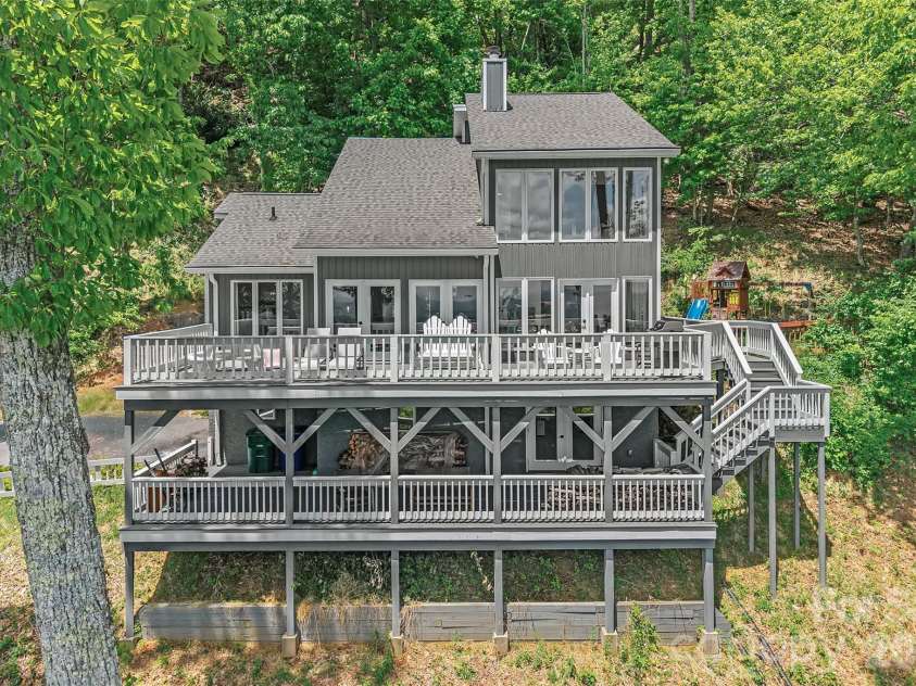 58 Poplar Drive, Mills River, NC 28759.  MLS# CAR4380371, YatesRealty ID 23078. 