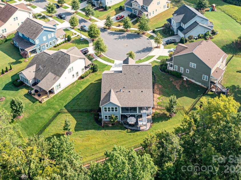 11718 Preservation Lane, Charlotte, NC 28278.  MLS# CAR4259899, YatesRealty ID 23079. 