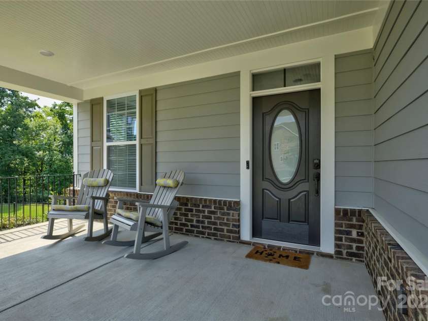 11718 Preservation Lane, Charlotte, NC 28278.  MLS# CAR4259899, YatesRealty ID 23079. 