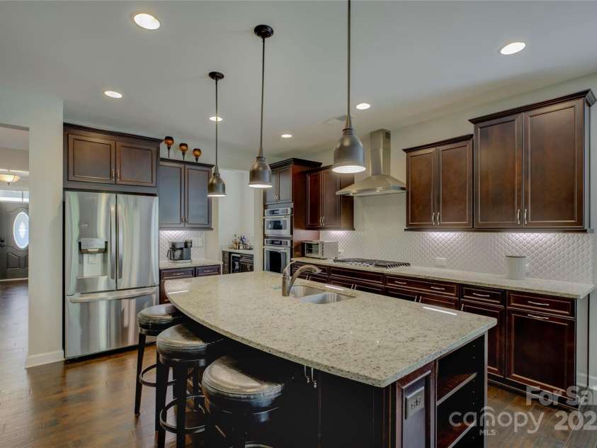 11718 Preservation Lane, Charlotte, NC 28278.  MLS# CAR4259899, YatesRealty ID 23079. 