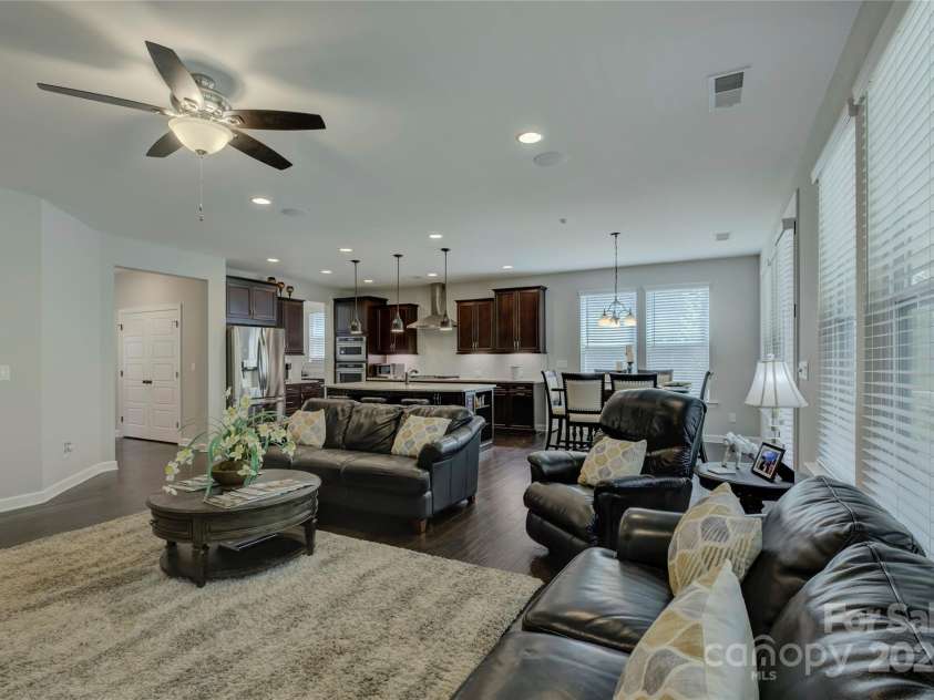 11718 Preservation Lane, Charlotte, NC 28278.  MLS# CAR4259899, YatesRealty ID 23079. 
