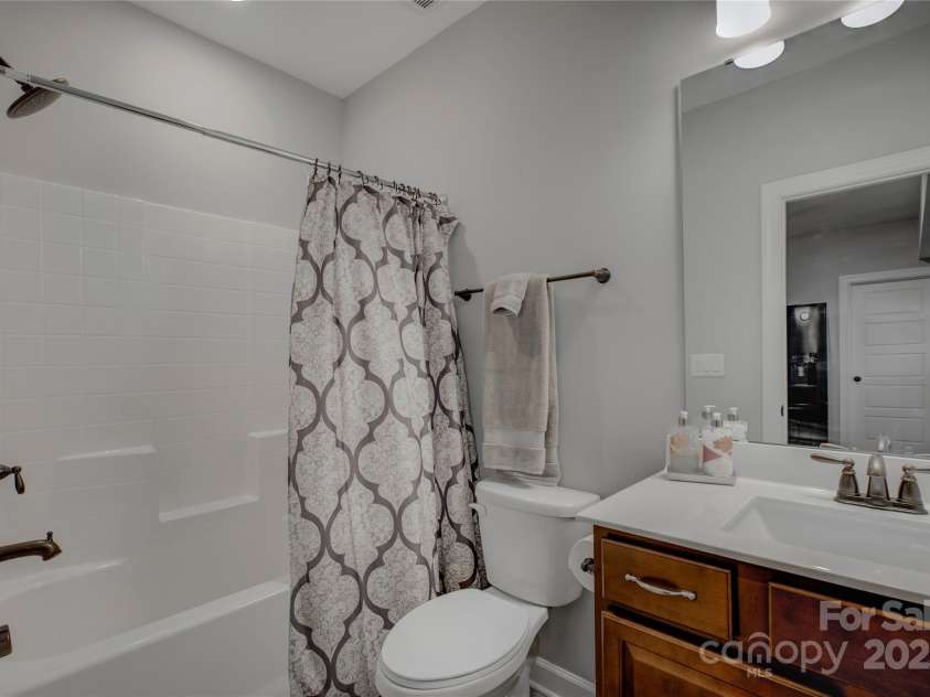 11718 Preservation Lane, Charlotte, NC 28278.  MLS# CAR4259899, YatesRealty ID 23079. 