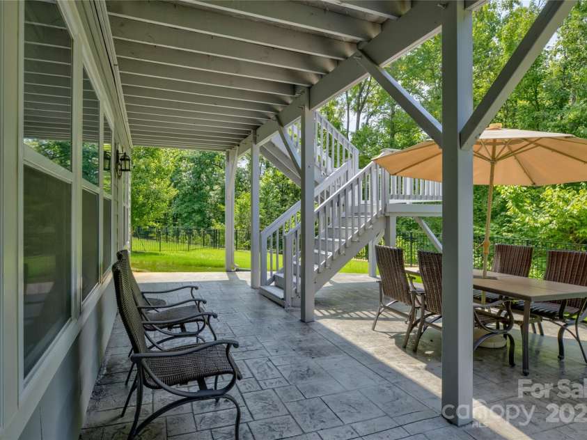 11718 Preservation Lane, Charlotte, NC 28278.  MLS# CAR4259899, YatesRealty ID 23079. 