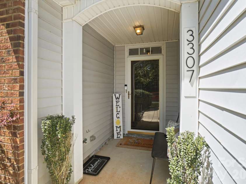 3307 Southern Ginger Drive, Indian Trail, NC 28079.  MLS# CAR4365764, YatesRealty ID 23079. Front Entry