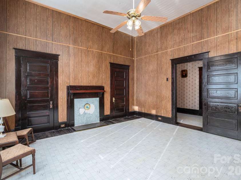 331 Laurel Street, Lincolnton, NC 28092.  MLS# CAR4326390, YatesRealty ID 2308. 