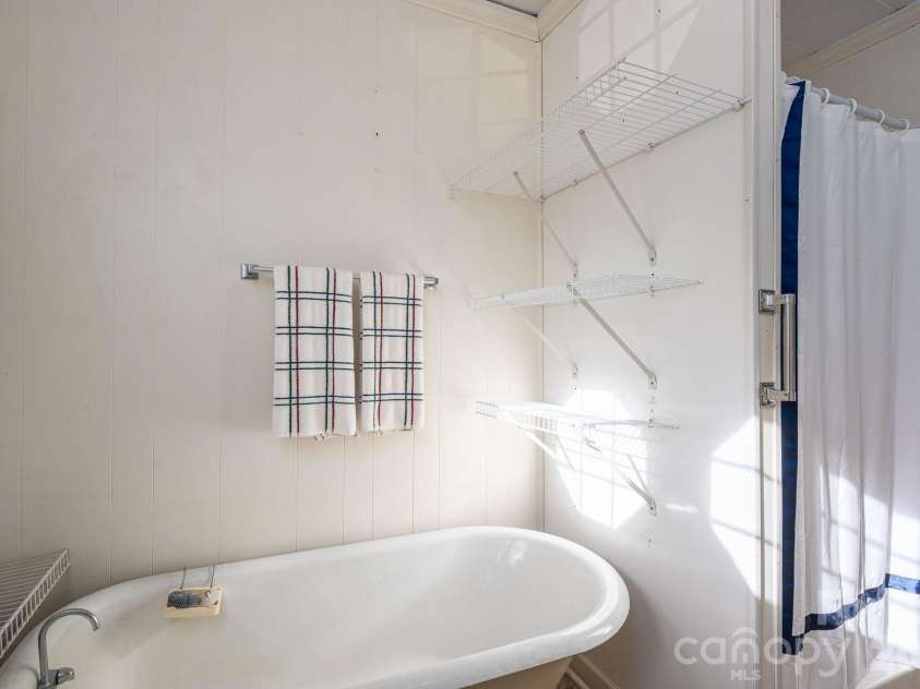 331 Laurel Street, Lincolnton, NC 28092.  MLS# CAR4326390, YatesRealty ID 2308. 