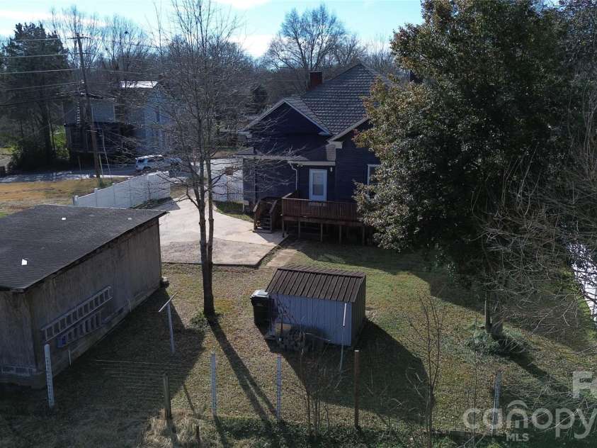 331 Laurel Street, Lincolnton, NC 28092.  MLS# CAR4326390, YatesRealty ID 2308. 