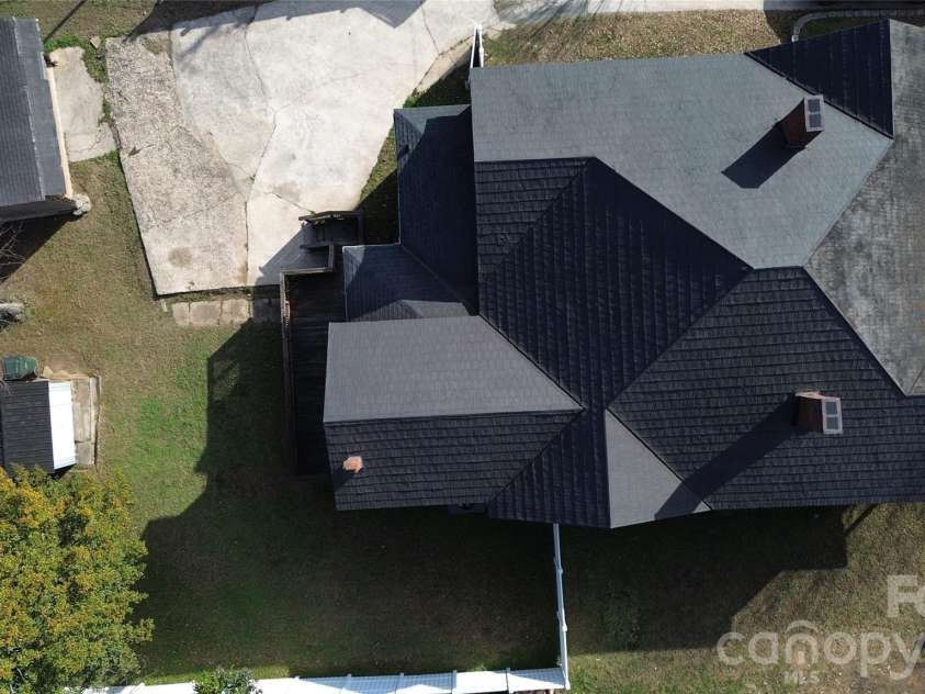 331 Laurel Street, Lincolnton, NC 28092.  MLS# CAR4326390, YatesRealty ID 2308. 
