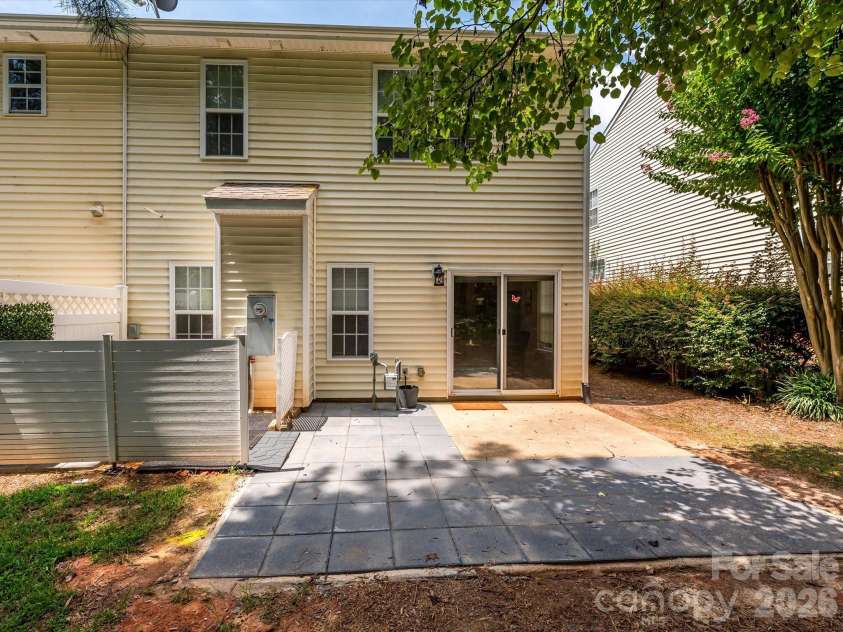 15583 Stronvar House Lane, Charlotte, NC 28277.  MLS# CAR4415520, YatesRealty ID 23080. 