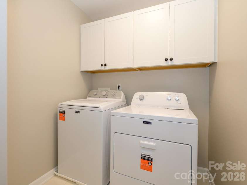 15583 Stronvar House Lane, Charlotte, NC 28277.  MLS# CAR4415520, YatesRealty ID 23080. Laundry Room