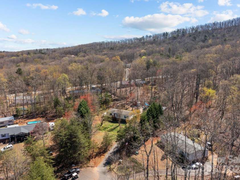 4793 Appaloosa Lane, Maiden, NC 28650.  MLS# CAR4240540, YatesRealty ID 23080. 