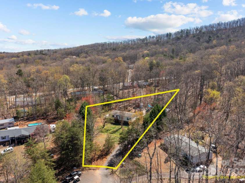4793 Appaloosa Lane, Maiden, NC 28650.  MLS# CAR4240540, YatesRealty ID 23080. 