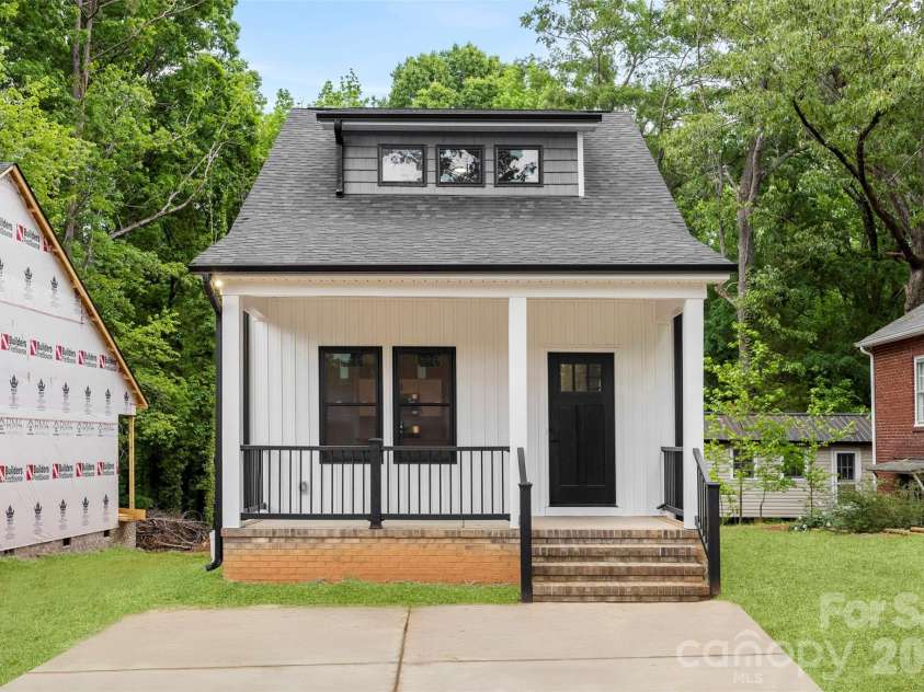 392 Park Road, Albemarle, NC 28001.  MLS# CAR4376170, YatesRealty ID 23081. 