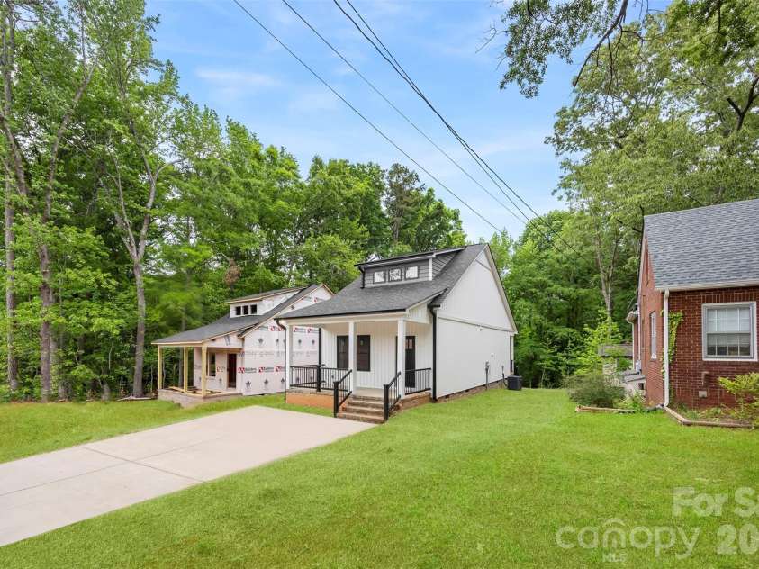 392 Park Road, Albemarle, NC 28001.  MLS# CAR4376170, YatesRealty ID 23081. 
