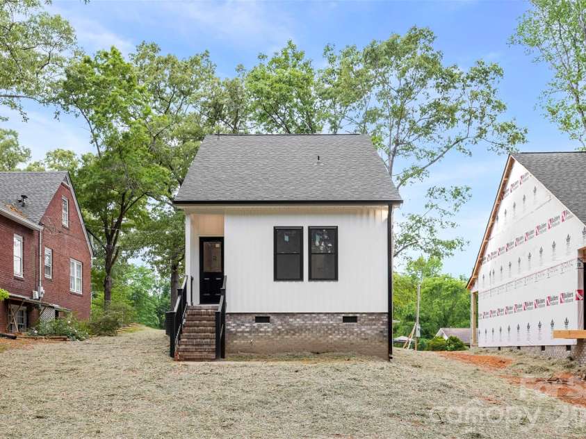 392 Park Road, Albemarle, NC 28001.  MLS# CAR4376170, YatesRealty ID 23081. 