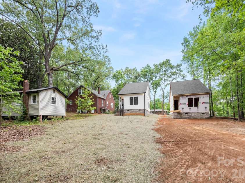 392 Park Road, Albemarle, NC 28001.  MLS# CAR4376170, YatesRealty ID 23081. 