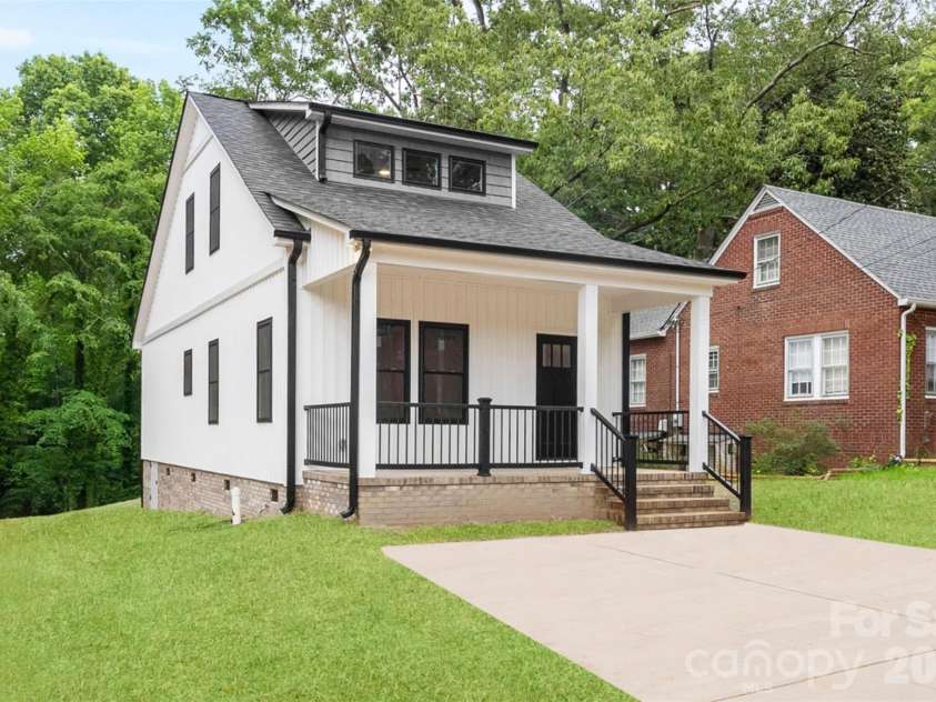 392 Park Road, Albemarle, NC 28001.  MLS# CAR4376170, YatesRealty ID 23081. 