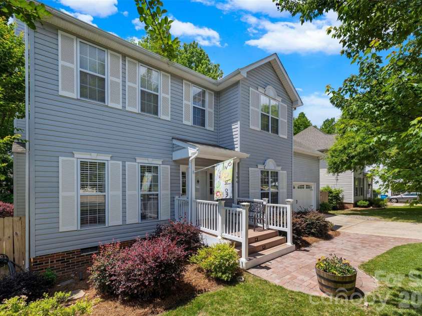 106 Shade Tree Circle, Fort Mill, SC 29715.  MLS# CAR4353903, YatesRealty ID 23082. 