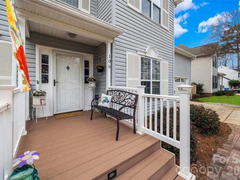 106 Shade Tree Circle, Fort Mill, SC 29715.  MLS# CAR4353903, YatesRealty ID 23082. 