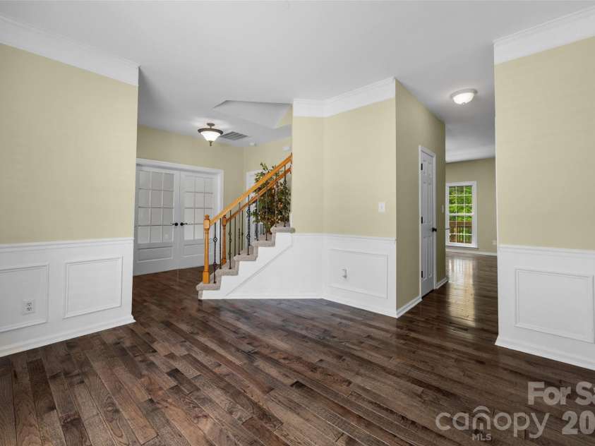 106 Shade Tree Circle, Fort Mill, SC 29715.  MLS# CAR4353903, YatesRealty ID 23082. 