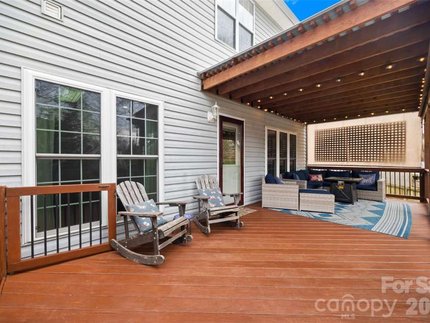 106 Shade Tree Circle, Fort Mill, SC 29715.  MLS# CAR4353903, YatesRealty ID 23082. 