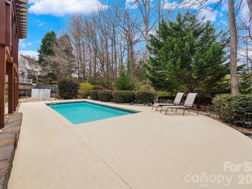 106 Shade Tree Circle, Fort Mill, SC 29715.  MLS# CAR4353903, YatesRealty ID 23082. 
