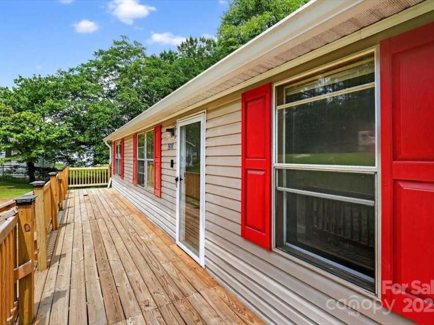 2611 Dallas Stanley Highway, Stanley, NC 28164.  MLS# CAR4276591, YatesRealty ID 23083. 