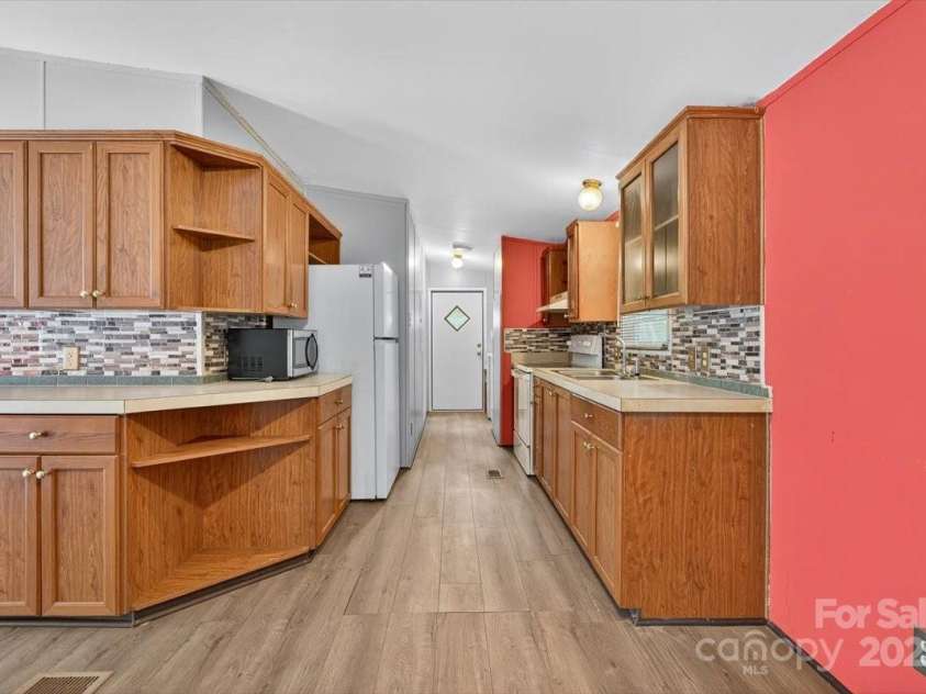 2611 Dallas Stanley Highway, Stanley, NC 28164.  MLS# CAR4276591, YatesRealty ID 23083. 