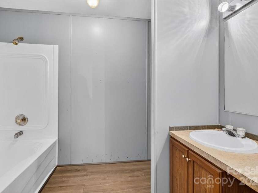 2611 Dallas Stanley Highway, Stanley, NC 28164.  MLS# CAR4276591, YatesRealty ID 23083. 