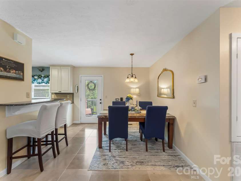 3104 Zion Church Road, Hickory, NC 28602.  MLS# CAR4376634, YatesRealty ID 23083. 