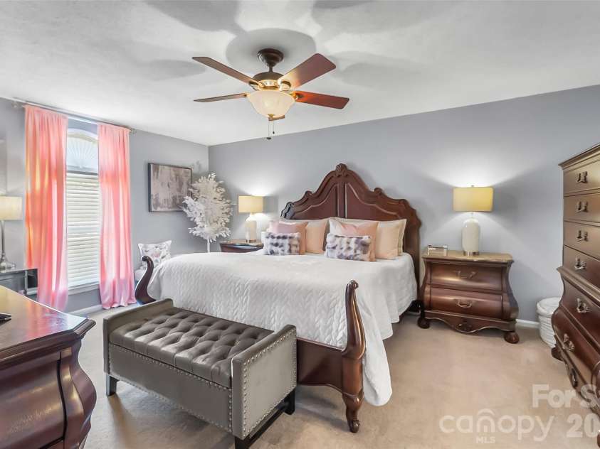 3104 Zion Church Road, Hickory, NC 28602.  MLS# CAR4376634, YatesRealty ID 23083. 