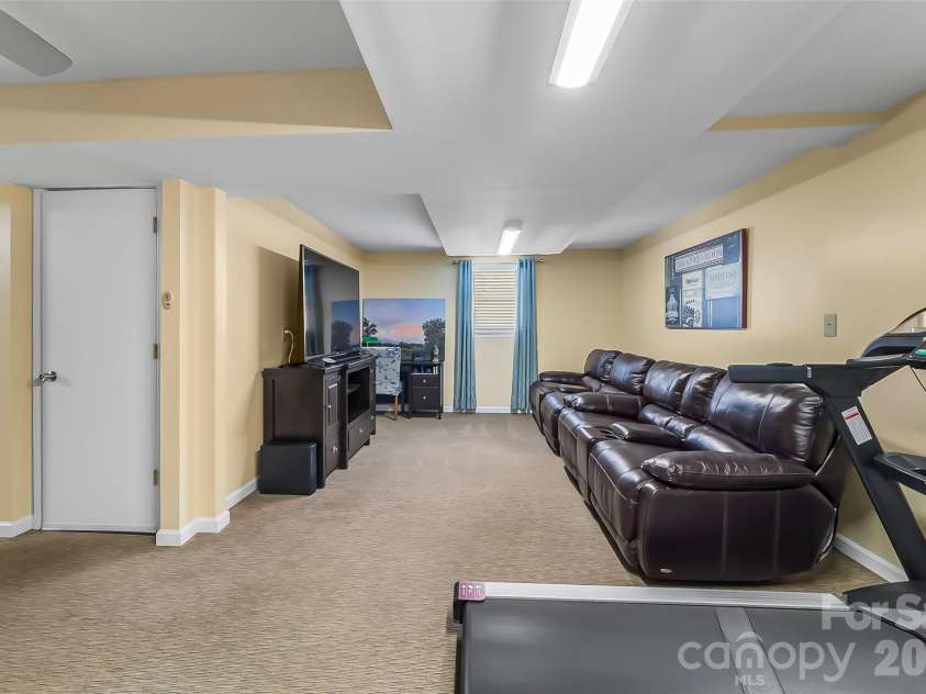 3104 Zion Church Road, Hickory, NC 28602.  MLS# CAR4376634, YatesRealty ID 23083. 