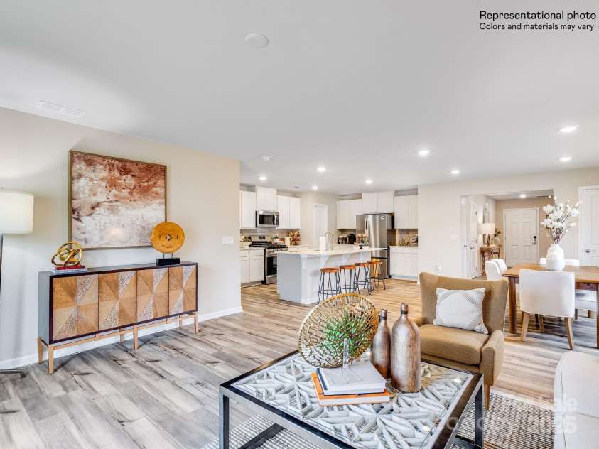 115 Oconee Trail, Statesville, NC 28625.  MLS# CAR4274178, YatesRealty ID 23084. Great Room