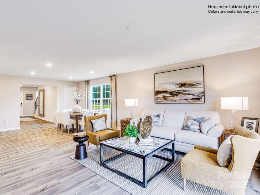 113 Oconee Trail, Statesville, NC 28625.  MLS# CAR4274165, YatesRealty ID 23085. Great Room