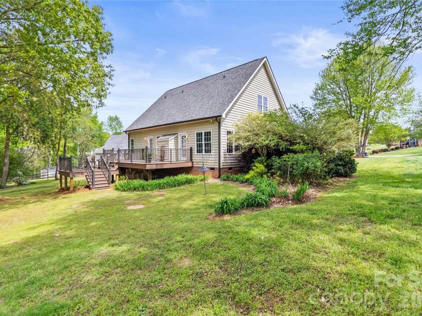 702 Addie Drive, Iron Station, NC 28080.  MLS# CAR4366126, YatesRealty ID 23085. 