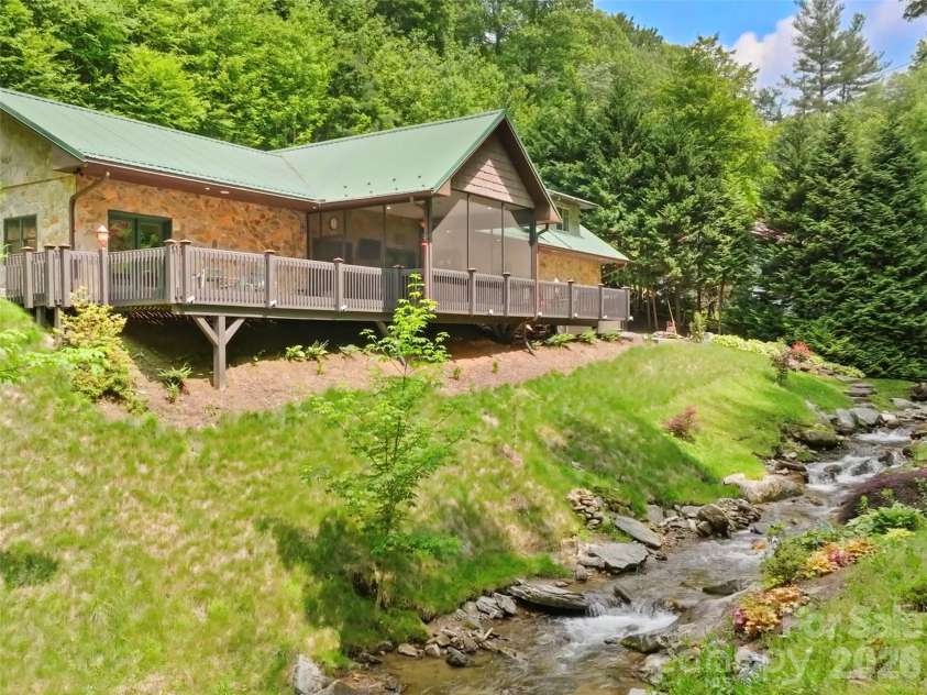 79 Ward Road, Maggie Valley, NC 28751.  MLS# CAR4374257, YatesRealty ID 23086. 