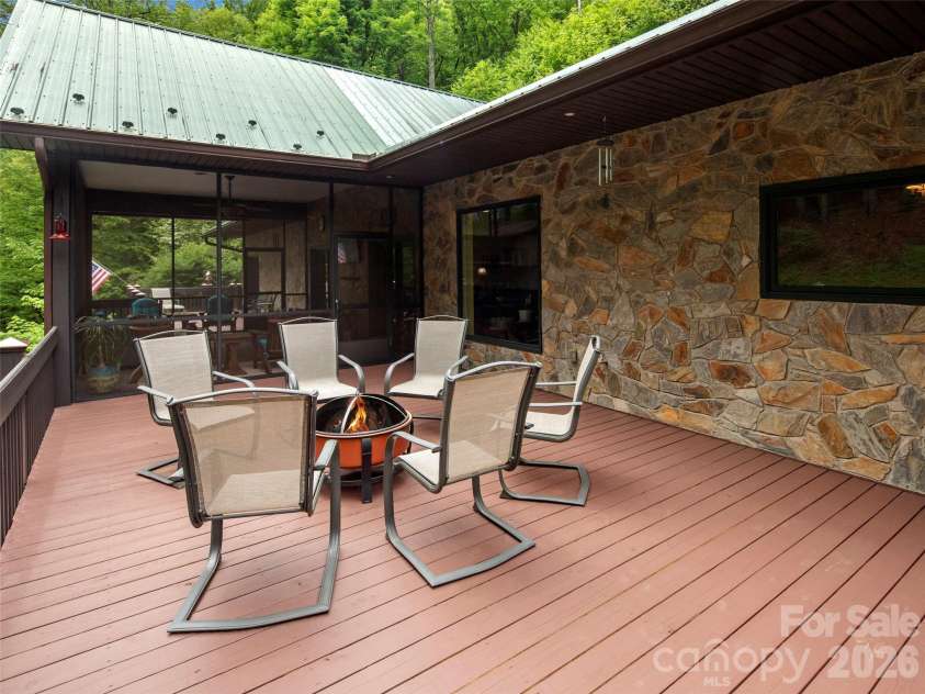 79 Ward Road, Maggie Valley, NC 28751.  MLS# CAR4374257, YatesRealty ID 23086. 
