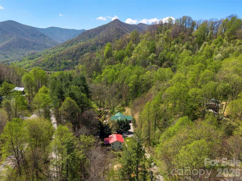 79 Ward Road, Maggie Valley, NC 28751.  MLS# CAR4374257, YatesRealty ID 23086. 